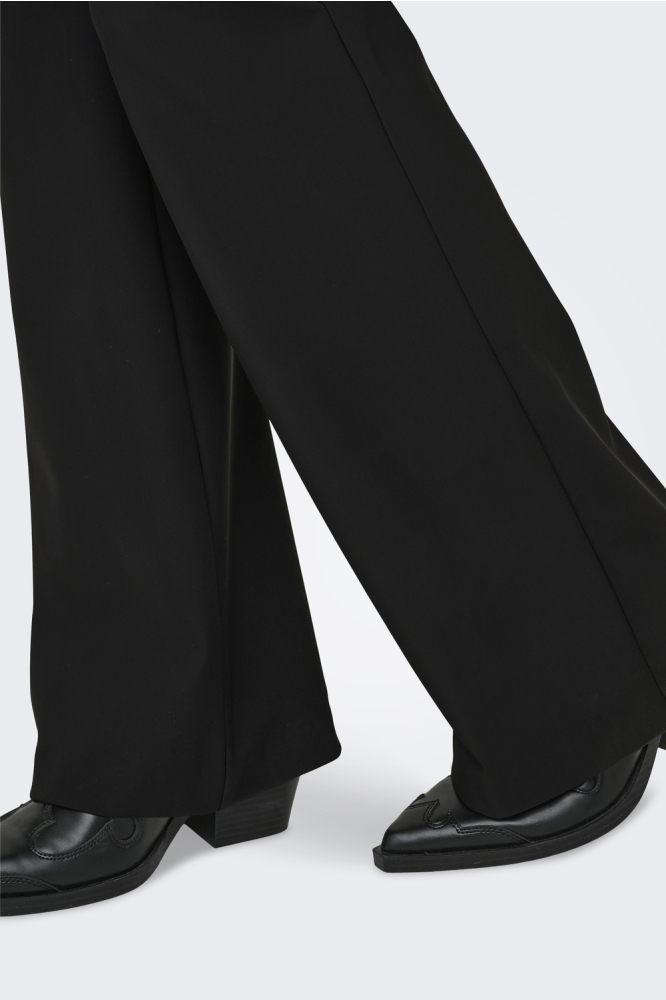 ONLTRAVEL MW FLARED PANT TLR 15324878 Black
